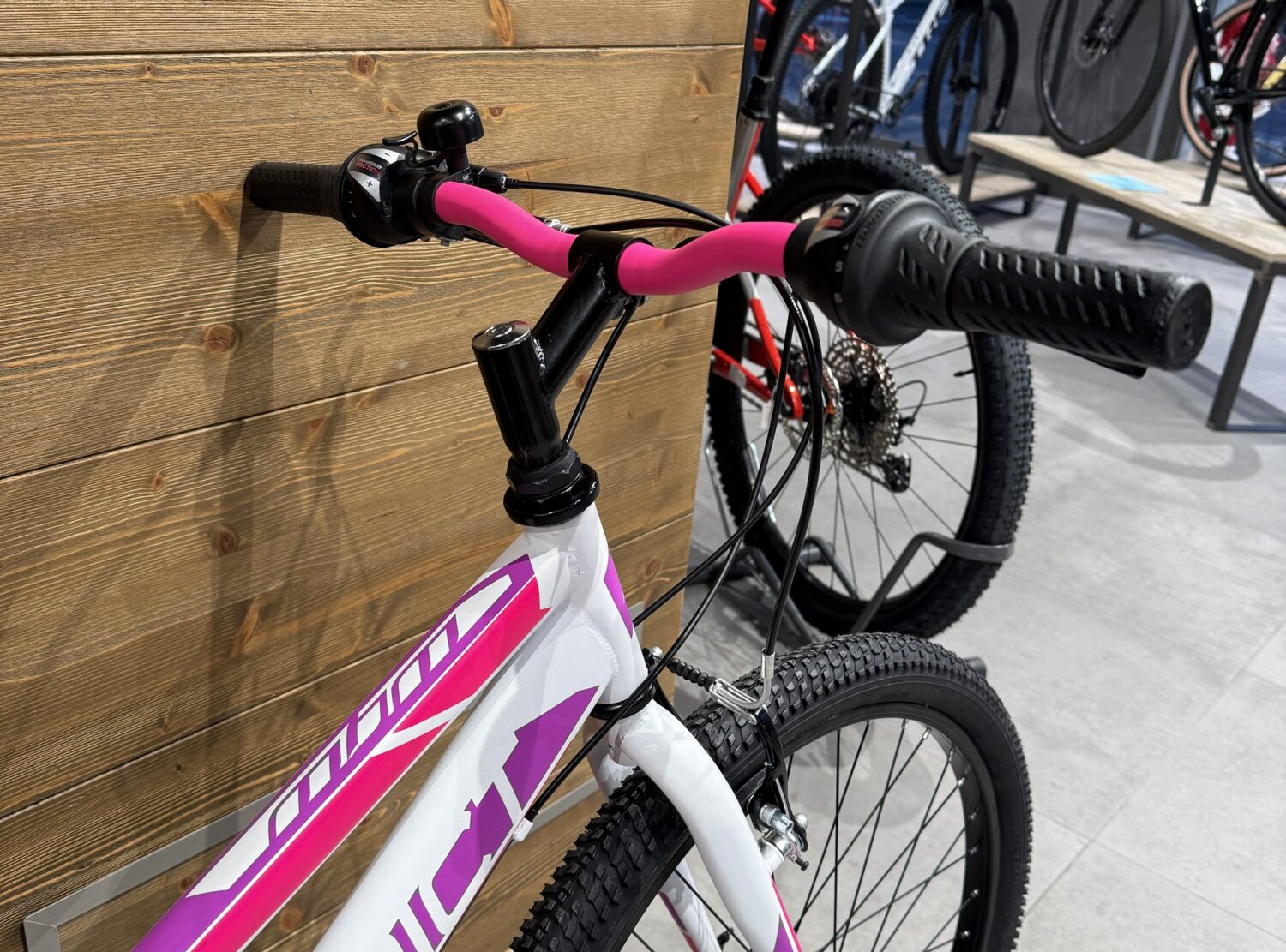 img_2259-2 img_2259-2