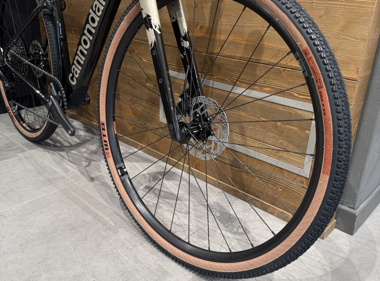 img_2663-4 img_2663-4